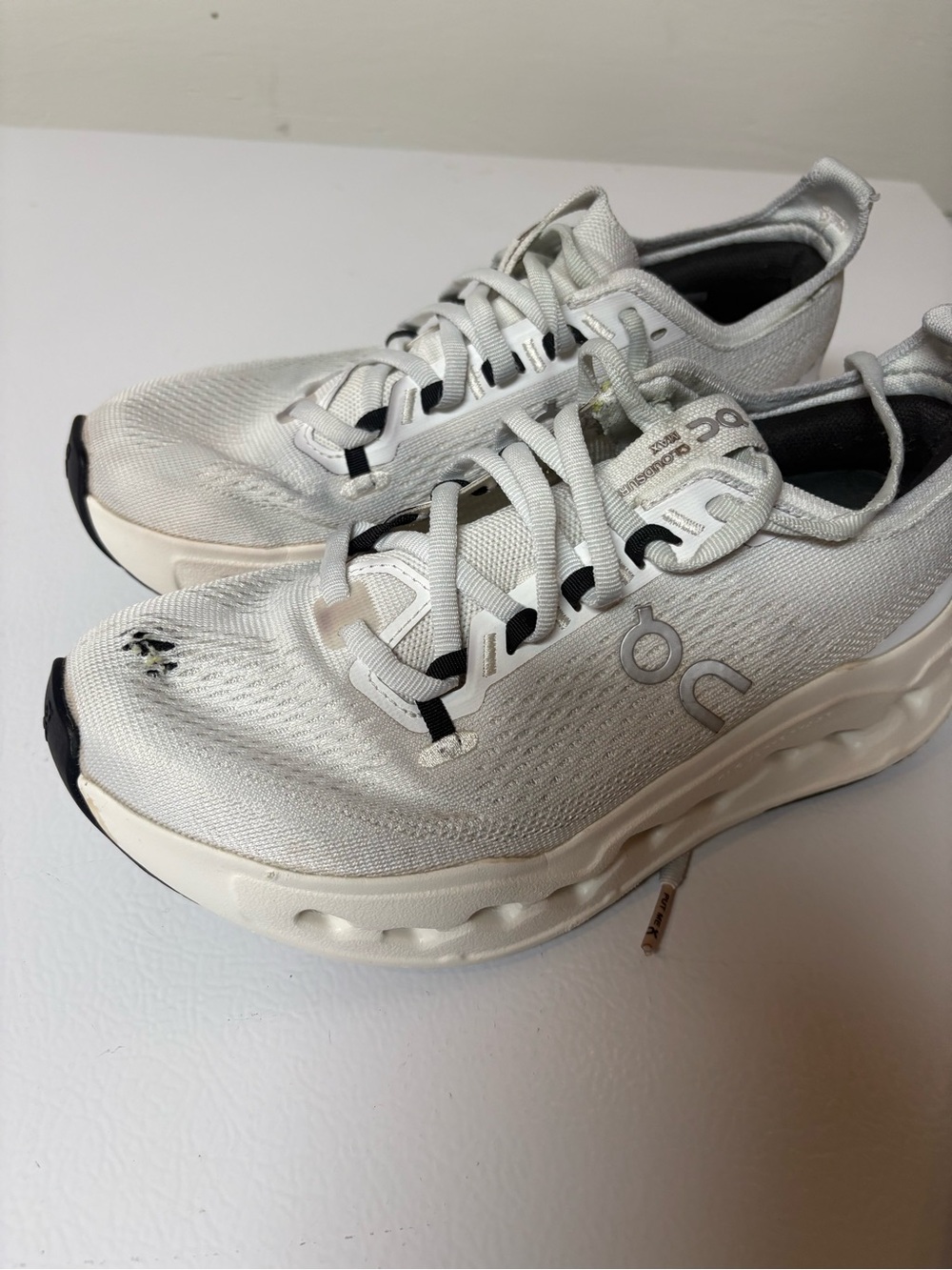 On Cloudsurfer Max Women’s 6.5 White Running Shoes